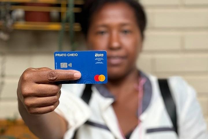 Sedes-DF divulga lista do Cartão Prato Cheio com 8,9 mil famílias contempladas em julho e orienta retirada do cartão