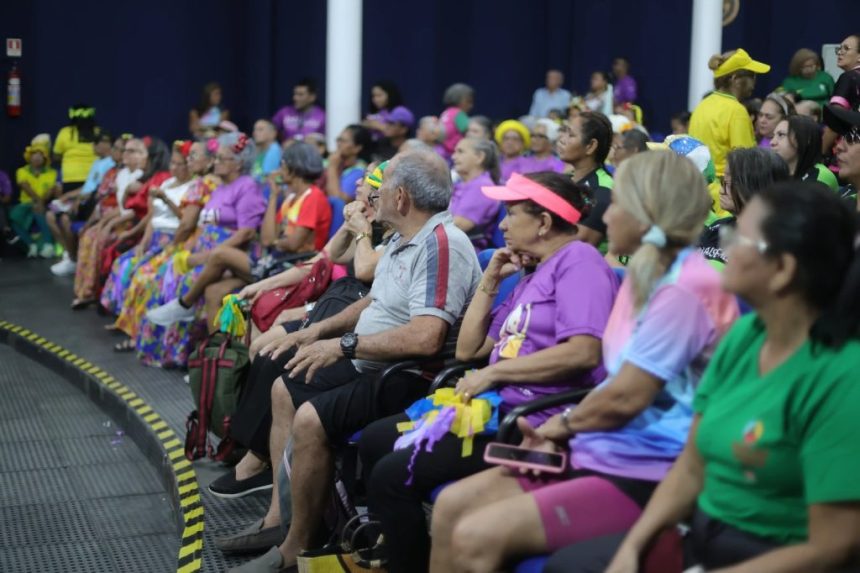 Gincana Violeta reúne mais de 300 idosos e abre 3ª edição do EnvelheSer 60+ em Manaus