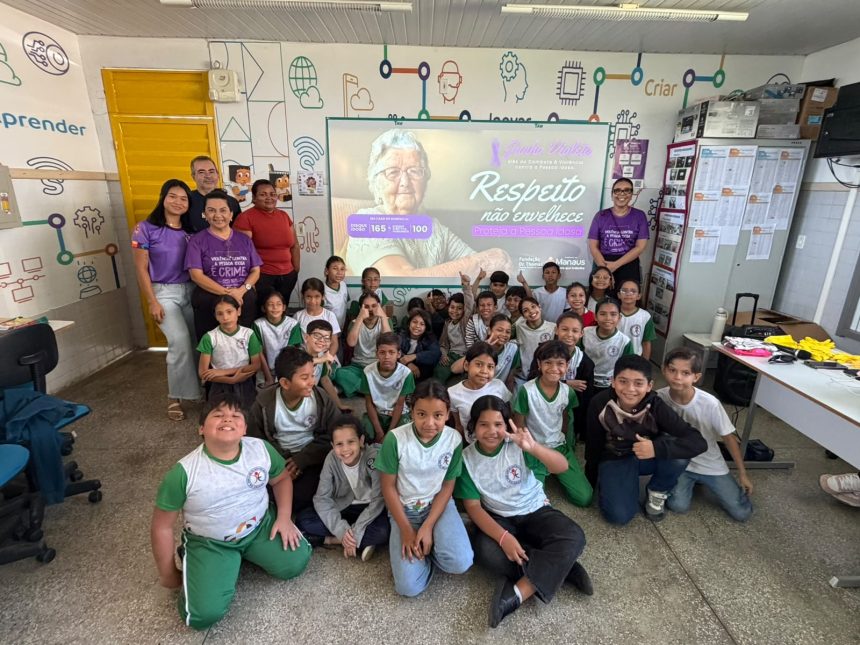 Prefeitura de Manaus promove ações em escolas para combater violência contra a pessoa idosa durante Junho Violeta