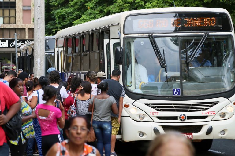Lei 15.432/26 altera financiamento e gestão do transporte público coletivo urbano e estabelece metas de qualidade