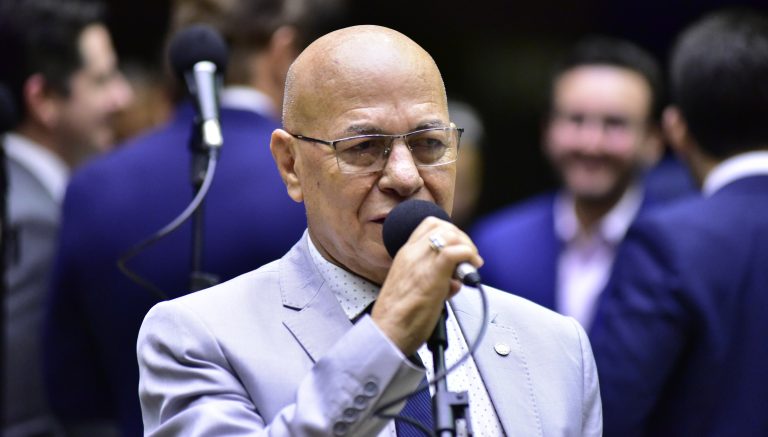 Direito a lucros e dividendos é aprovado em comissão da Câmara e prevê pagamento proporcional durante partilha societária