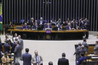 Congresso realiza sessão conjunta nesta quinta para analisar 90 vetos presidenciais e 934 dispositivos pendentes