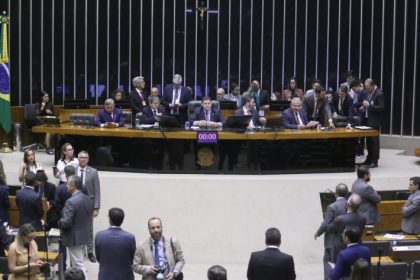 Congresso realiza sessão conjunta nesta quinta para analisar 90 vetos presidenciais e 934 dispositivos pendentes