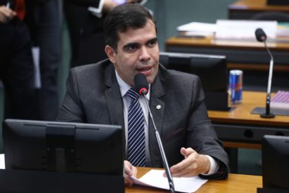 Câmara aprova na CCJ projeto que exige quadros orçamentários para a primeira infância
