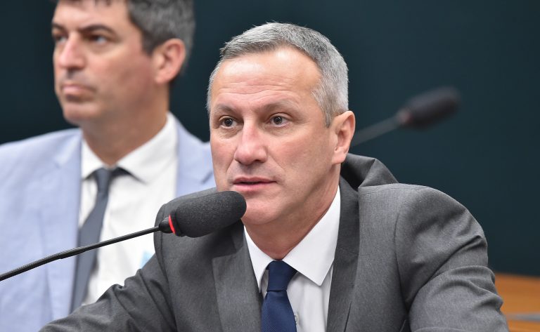 Comissão da Câmara aprova uso de atas de registro de preços por empresas de segurança privada para compra de armas e munições