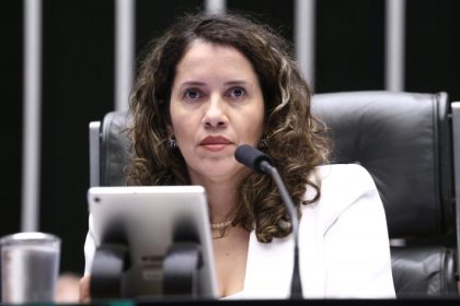 Projeto garante direito de candidatas gestantes a segunda chamada ou participação remota em concursos públicos