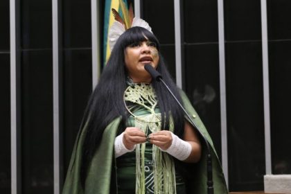 Câmara aprova exclusão imediata de fotos e vídeos íntimos como medida protetiva na Lei Maria da Penha