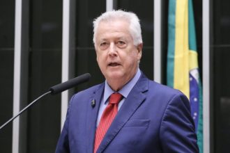 Comissão da Câmara promove debate sobre doenças raras no Brasil em plenário 13 terça-feira