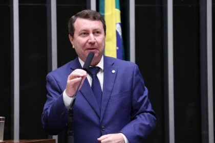 Comissão aprova proteção de consumidor no uso de produto e serviço com inteligência artificial