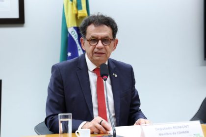 Câmara aprova substitutivo que institui política nacional para a população em situação de rua e combate à aporofobia