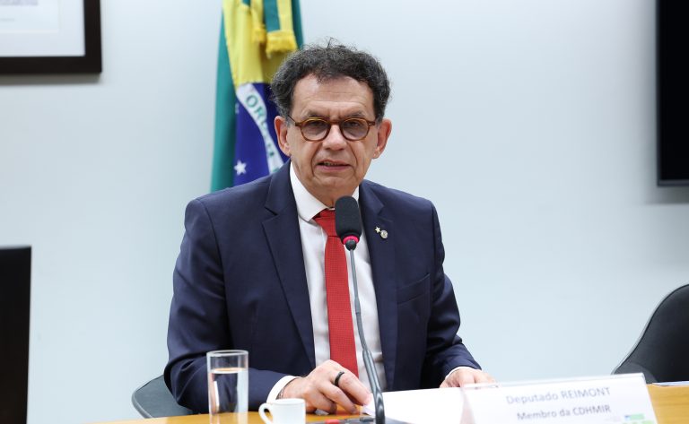 Câmara aprova substitutivo que institui política nacional para a população em situação de rua e combate à aporofobia