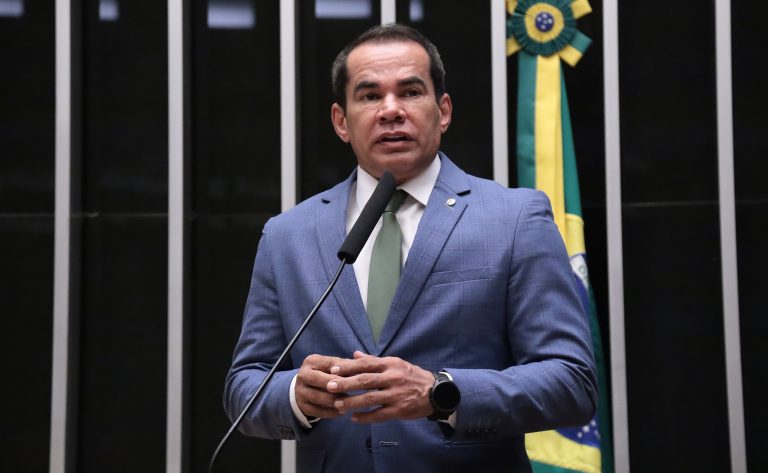 CCJ aprova criação de 91 cargos na Defensoria Pública da União e encaminha proposta ao Senado após ajuste orçamentário