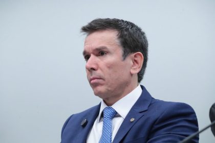 Deputado propõe ampliar controle e punições sobre suplementos alimentares no Congresso