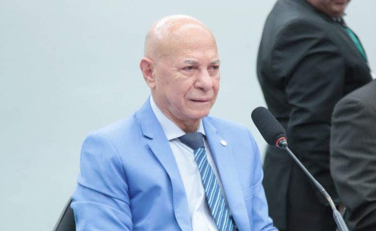 Comissão da Câmara aprova prorrogação de bolsas de estudo por nascimento e adoção em até 180 dias