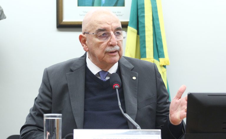 Comissão da Câmara aprova regras para ecocardiograma em potenciais doadores de órgãos e define prazos de implementação