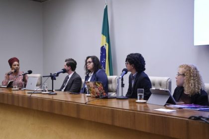 Parlamentares e especialistas pedem marco legal para data centers de inteligência artificial no Brasil