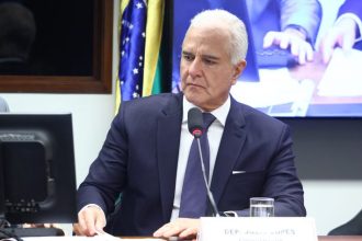 Comissão da Câmara aprova verificação biométrica e geolocalização para registros de microempresas