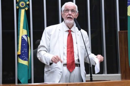 Câmara aprova texto que permite inexigibilidade de licitação para hemoderivados quando Hemobrás for única produtora