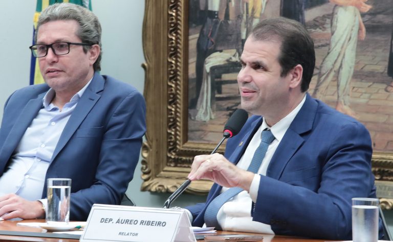 Relator apresenta substitutivo com mudanças no Código de Trânsito Brasileiro e regras para PPD, patinetes e pedágios