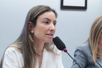 ECA Digital em fase de regulamentação e audiência na Câmara aponta desafios para proteger crianças na internet