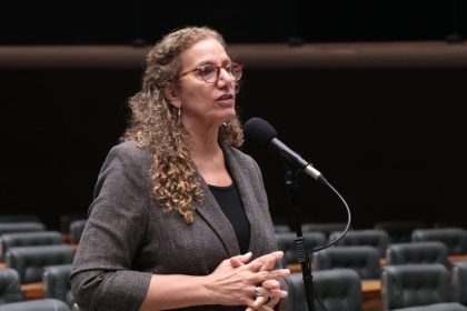 Câmara aprova redução do prazo do drawback do cacau estrangeiro para seis meses e encaminha MP ao Senado