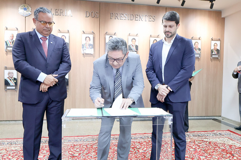 TRT-11 assina contratos para retomada do novo Fórum Trabalhista de Manaus com foco em sustentabilidade e economia anual