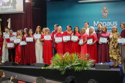 Formatura de 63 alunos do Programa Ampliando Horizontes em Manaus celebra conclusão de cursos de idiomas