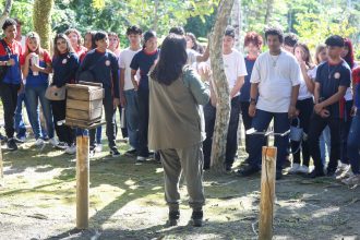 Estudantes da rede municipal participam de imersão em educação ambiental no instituto Soka Amazônia em Manaus