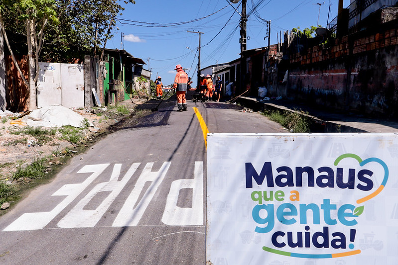 Prefeitura de Manaus amplia ações do programa Manaus que a Gente Cuida na Colônia Terra Nova com mutirão de serviços