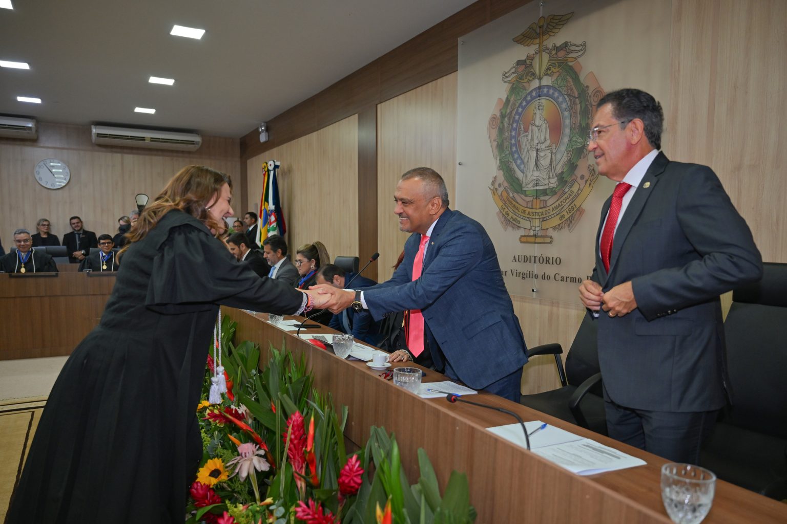 Laura Lucas é empossada como membro titular do TRE/AM em sessão no TJAM na manhã de 30/07