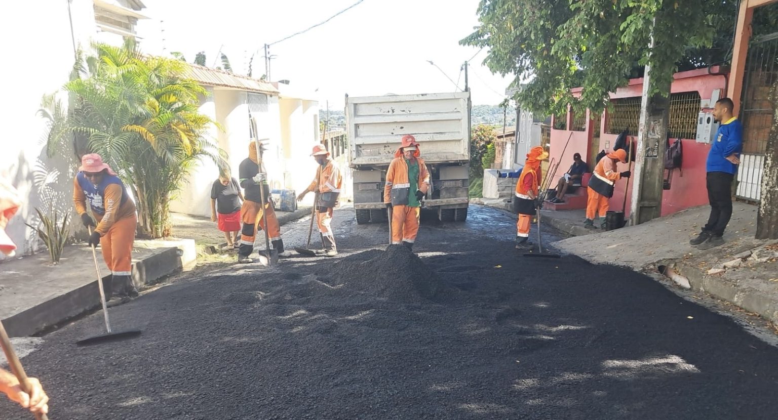 Recuperação asfáltica avança na rua Pio XII no Colônia Terra Nova em Manaus