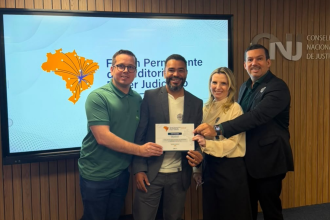 Sistema de Autoavaliação IA-CM do TJAM recebe menção honrosa no prêmio de inovação tecnológica e ferramentas digitais