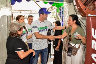 SES-AM registra 659 atendimentos em saúde em Itacoatiara durante ação Governo Presente na Praça da Catedral