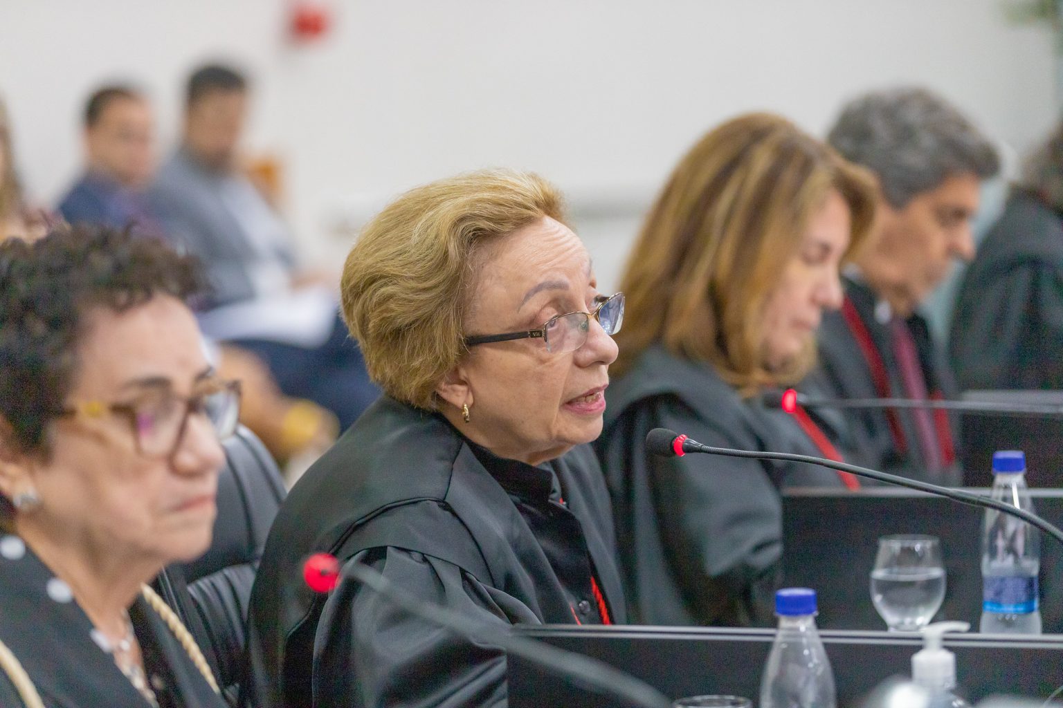 Tribunal do Amazonas mantém reativação de plano de saúde coletivo por adesão após rescisão sem notificação comprovada