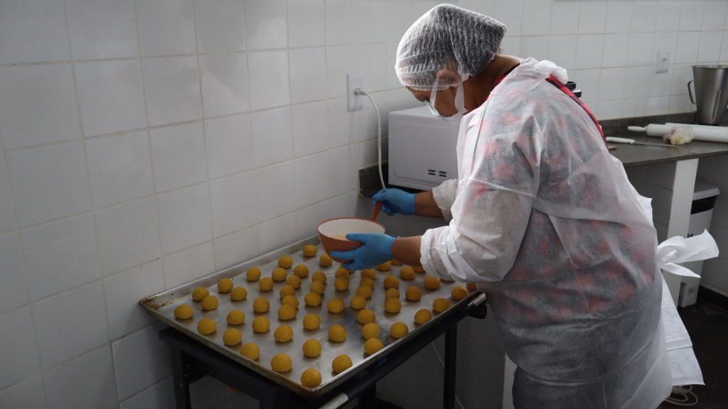 Projeto Padaria Artesanal qualifica 497 pessoas no primeiro semestre de 2026 e amplia inclusão produtiva