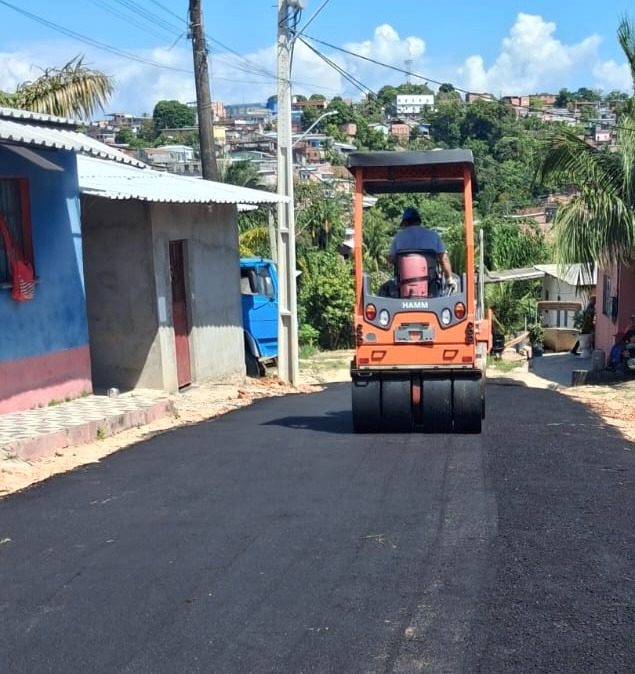 Pavimentação da rua Figueira da Foz começa no Jardim Mauá e amplia infraestrutura em Manaus