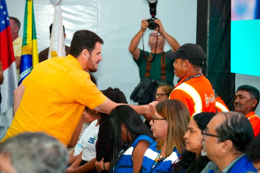 Prefeito de Manaus antecipa 50% do 13º salário para servidores e define pagamento em 15 de julho