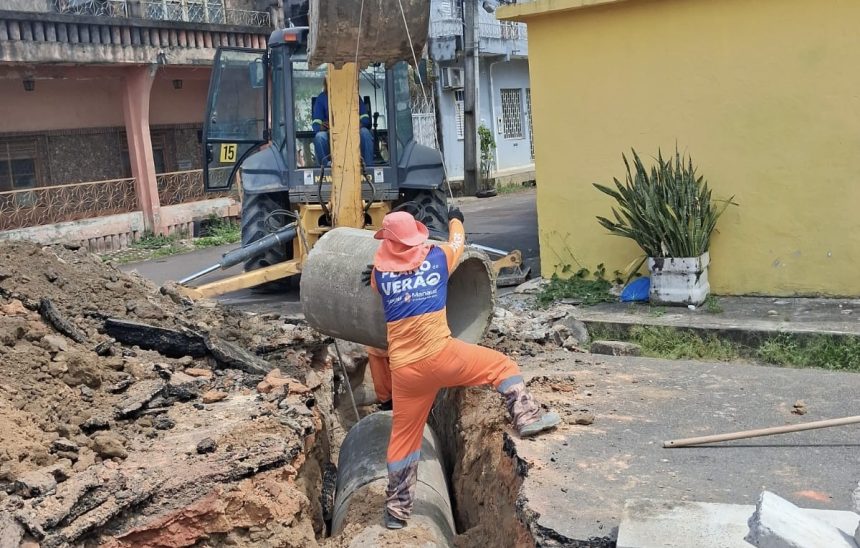 Prefeitura de Manaus executa obra de drenagem profunda na rua Doutor Amadeu Furtado para reduzir alagamentos