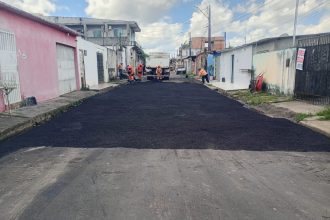 Recuperação asfáltica avança no bairro Tarumã com obras na rua Paraná do Curari