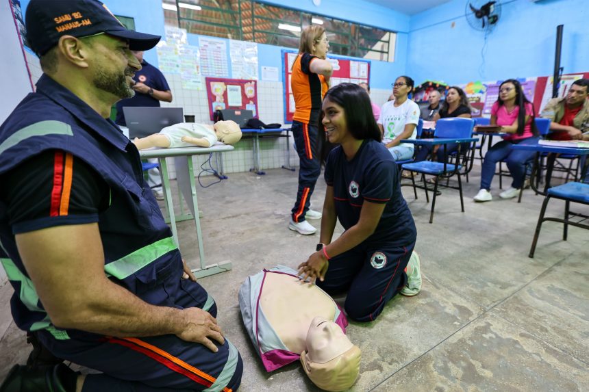 Manaus abre processo seletivo para bolsas do projeto Samuzinho Manaus em escolas municipais até 10/7