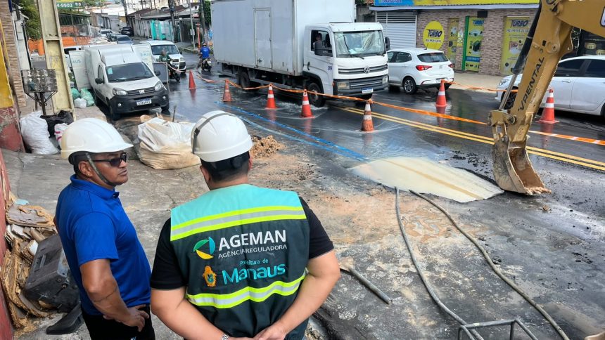 Ageman notifica Águas de Manaus após rompimento de tubulação de 200 milímetros e acompanha reparos na avenida recapeada