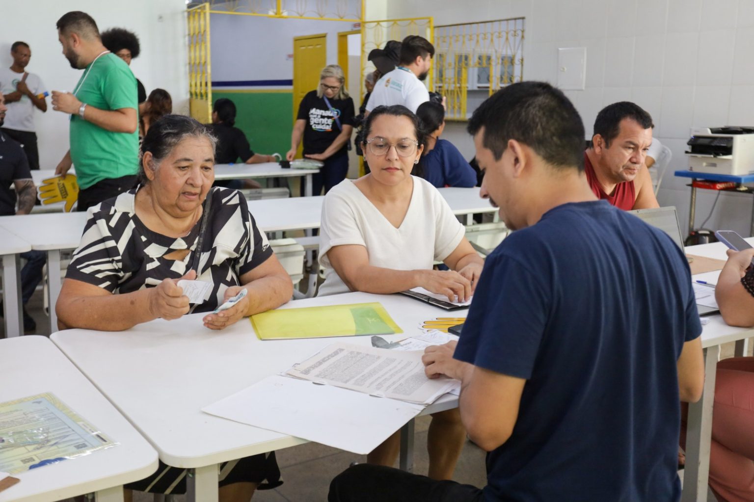 Programa Manaus que a Gente Cuida leva obras, saúde e assistência ao Zumbi dos Palmares