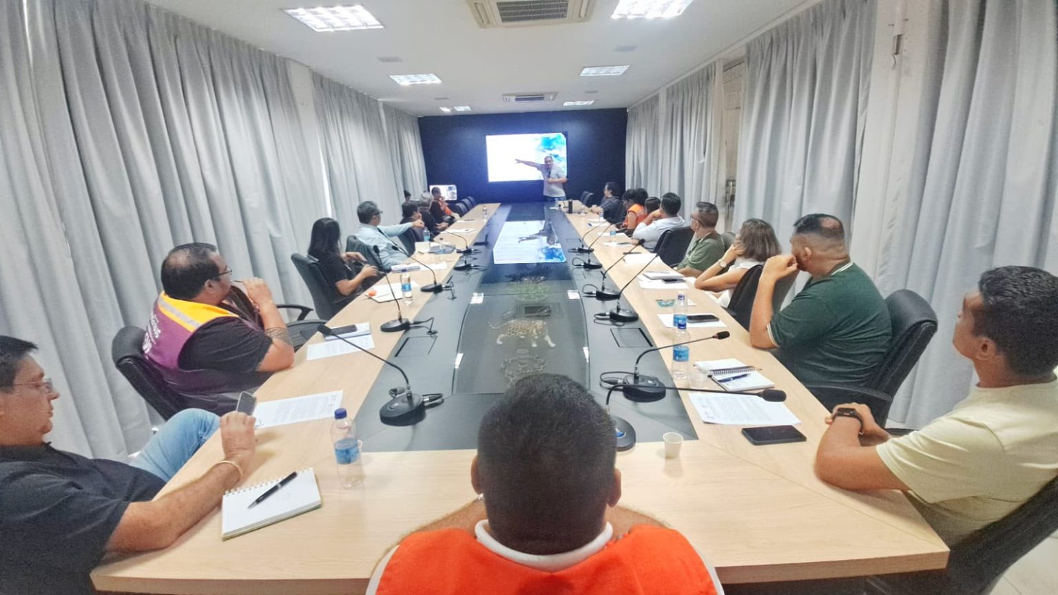 Prefeitura de Manaus inicia ações de planejamento para o enfrentamento da estiagem