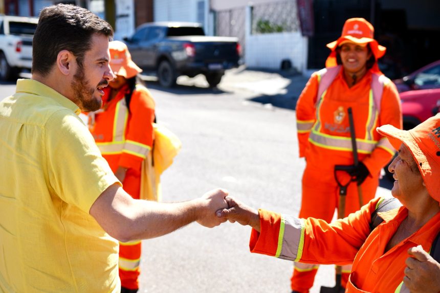 Prefeito Renato Junior acompanha limpeza urbana em Manaus na avenida Codajás e coordena 26 frentes de trabalho