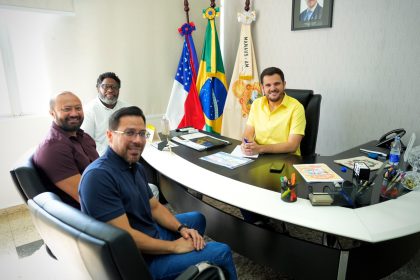 Prefeito Renato Junior assina convocação do concurso Semed Manaus e chama 250 aprovados, total chega a 1.576 servidores