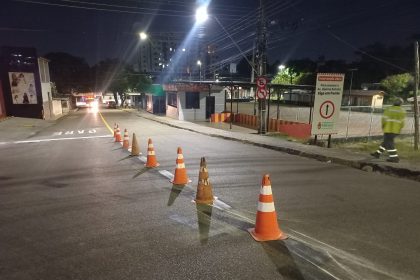 Prefeitura de Manaus amplia revitalização da sinalização horizontal em corredores, viadutos e ruas da capital