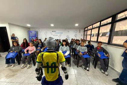 Alunos do CEF 1 do Lago Norte participam de primeira aula de robótica no Parque Tecnológico de Brasília