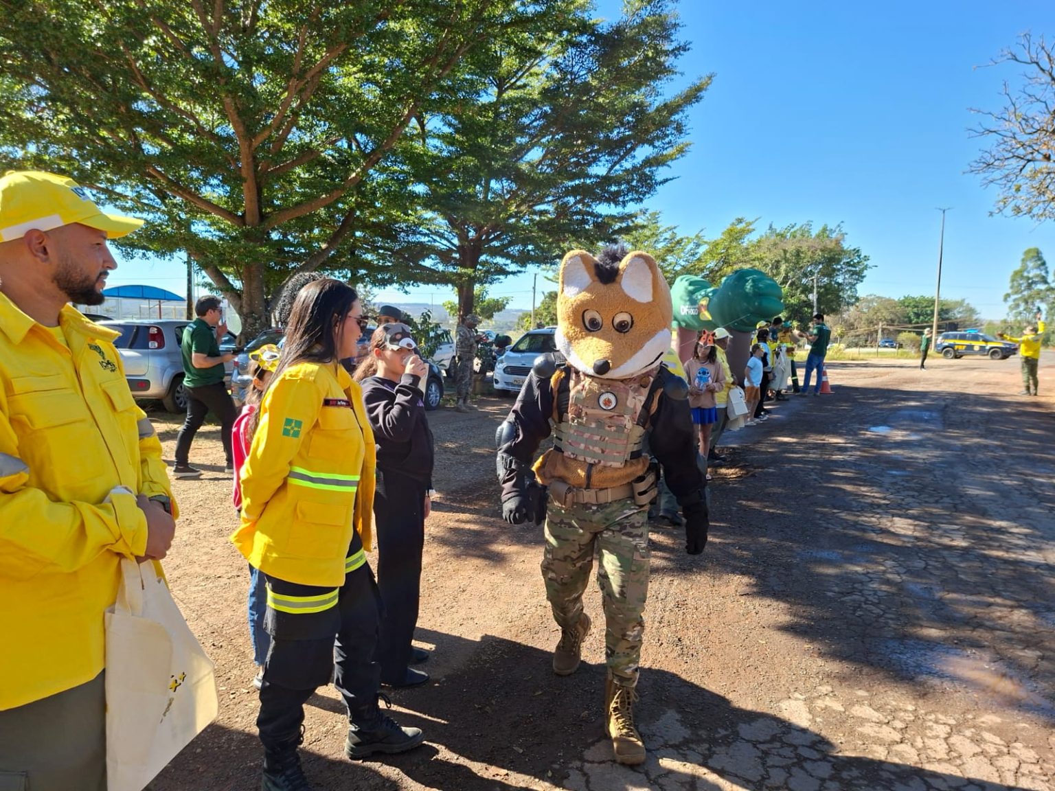 PMDF realiza blitz educativa em Brazlândia para prevenir incêndios florestais no Cerrado