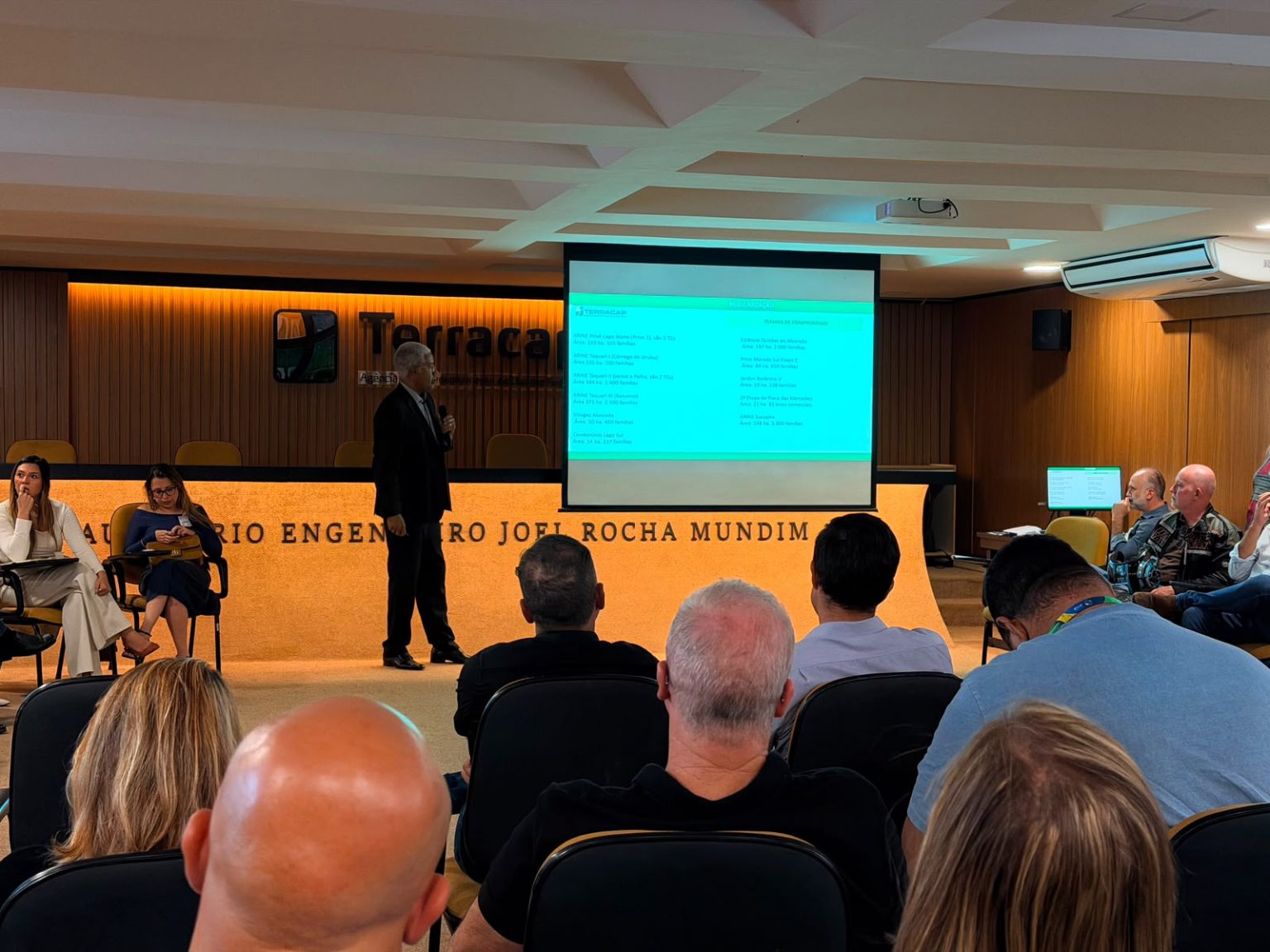 Terracap apresenta andamento da regularização fundiária e define etapas até a venda direta aos moradores