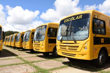 Transporte escolar do Distrito Federal atende estudantes sem transporte público e exige solicitação na unidade escolar